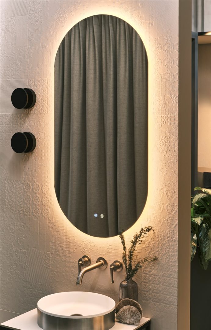 Lustro do łazienki z oświetleniem LED – funkcjonalność i design w jednym 2 przydatne funkcjonalnosci nowoczesnych luster led
